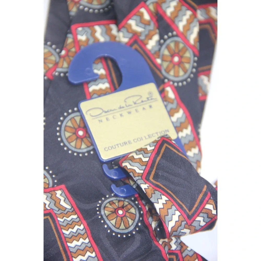 Oscar De La Renta Couture Collection Abstract Multicolor Geometric Tie USA Silk